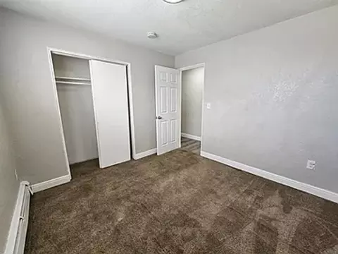 1666 Clinton St, Aurora, CO 80010