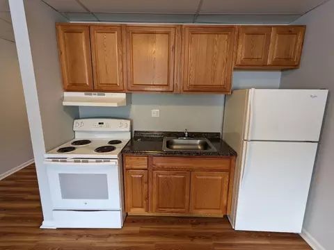 15 W Main St, Ansonia, CT 06401