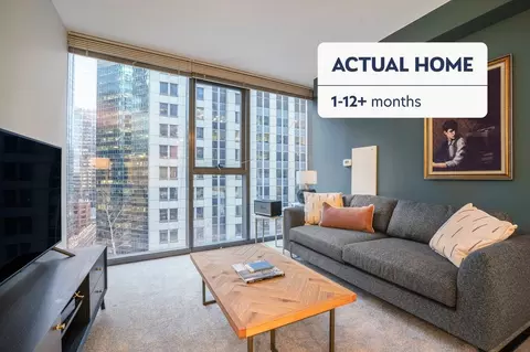 210 N Wells St, Chicago, IL 60606