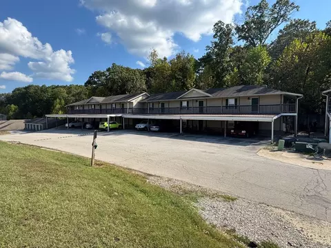 16831 Hunters Ridge Ln, Saint Robert, MO 65584