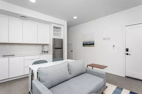 323 S East St, Raleigh, NC 27601