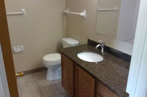 395 4th St, Waukee, IA 50263