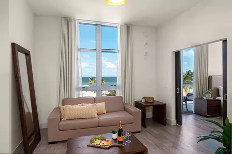 777 N Ocean Dr, Hollywood, FL 33019