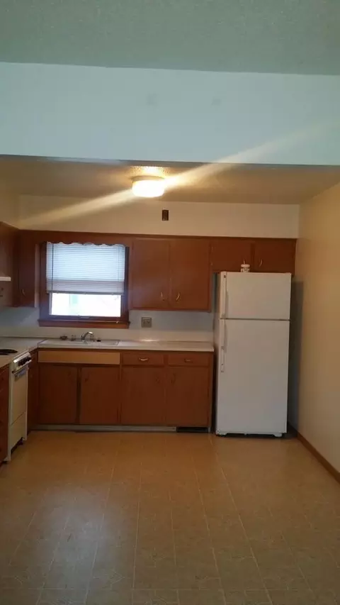 715 W Washington Ave, Council Bluffs, IA 51503