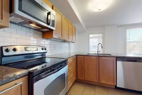 801 E Armour Blvd, Kansas City, MO 64109