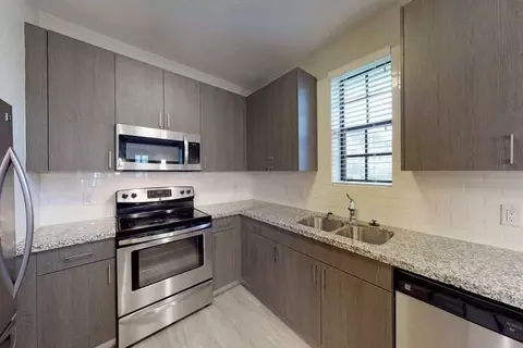 4901 Shalimar Ln, Davie, FL 33328 photo 8