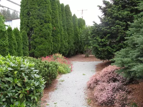 330 N Pine St, Burlington, WA 98233