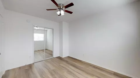 351 S Manhattan Pl, Los Angeles, CA 90020 photo 13
