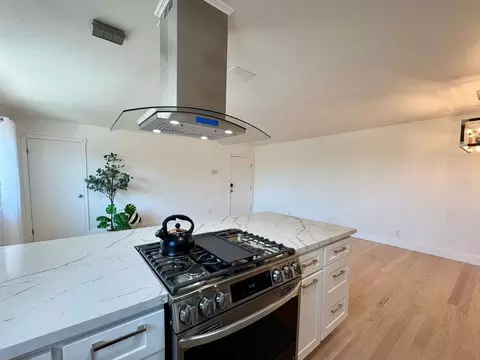 604 E Orange Grove Ave, Burbank, CA 91501 photo 5