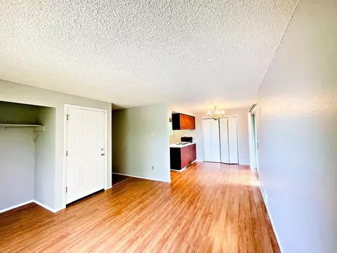 6130 W Beech St, Everett, WA 98203 photo 2