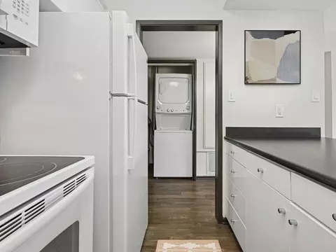 385 S Catalina Ave, Pasadena, CA 91106 photo 3