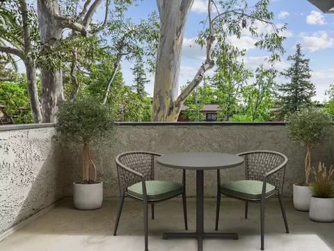 385 S Catalina Ave, Pasadena, CA 91106 photo 5