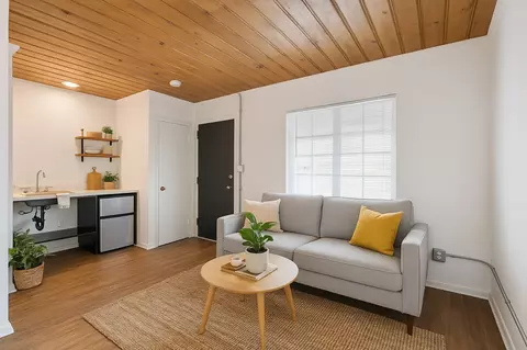 8600 E Colfax Ave, Denver, CO 80220 photo 6