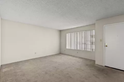 2250 N Fairview St, Burbank, CA 91504 photo 17
