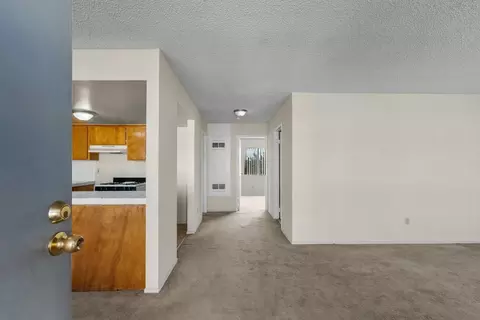 2250 N Fairview St, Burbank, CA 91504 photo 8