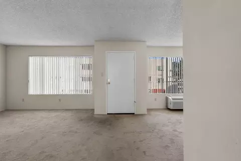 2250 N Fairview St, Burbank, CA 91504 photo 16
