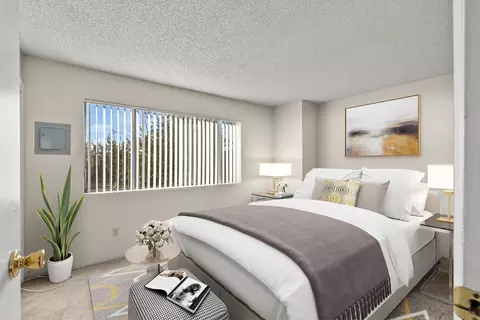 2250 N Fairview St, Burbank, CA 91504 photo 3