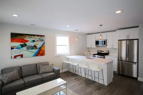 10 Trenton St, Providence, RI 02906