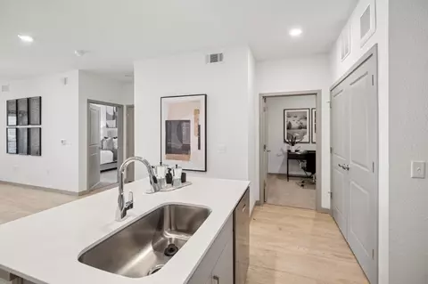 18905 E 59th Ave, Denver, CO 80249 photo 9