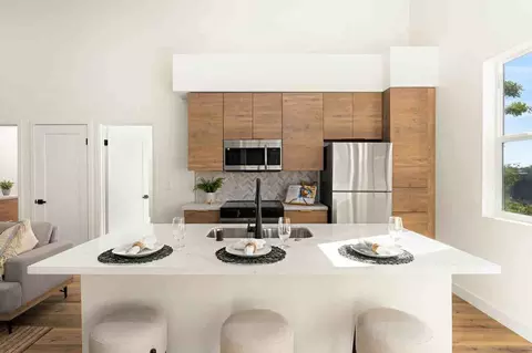 6285 Lorca Dr, San Diego, CA 92115