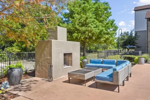 105 W 51st St, Austin, TX 78751 photo 8