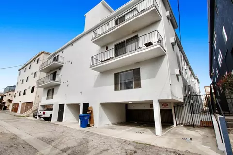 1525 Amherst Ave, Los Angeles, CA 90025