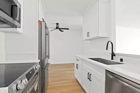 1525 Amherst Ave, Los Angeles, CA 90025
