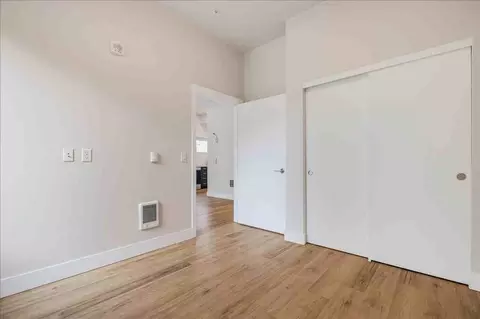 20711 SE Stark St, Gresham, OR 97030 photo 9