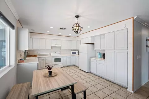 1849 E Manhatton Dr, Tempe, AZ 85282 photo 9