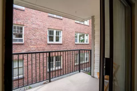500 13th Ave E, Seattle, WA 98102 photo 25