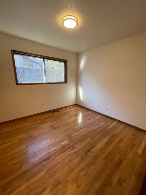 8123 SE Morrison St, Portland, OR 97215 photo 8
