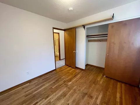 8123 SE Morrison St, Portland, OR 97215 photo 9