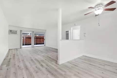 5800 Engle Rd, Carmichael, CA 95608