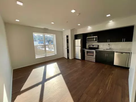 9 E Mount Royal Ave, Baltimore, MD 21202 photo 14
