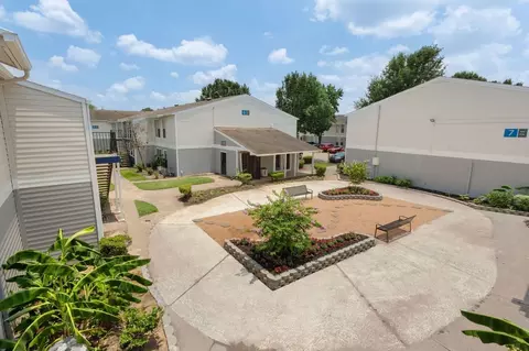 8323 Cinnamon Ln, Houston, TX 77072 photo 20