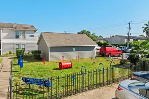 8323 Cinnamon Ln, Houston, TX 77072 photo 15