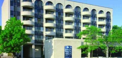 3009 University Ave, Madison, WI 53705