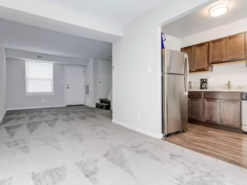 100 Sherring Ct, Catonsville, MD 21228 photo 7