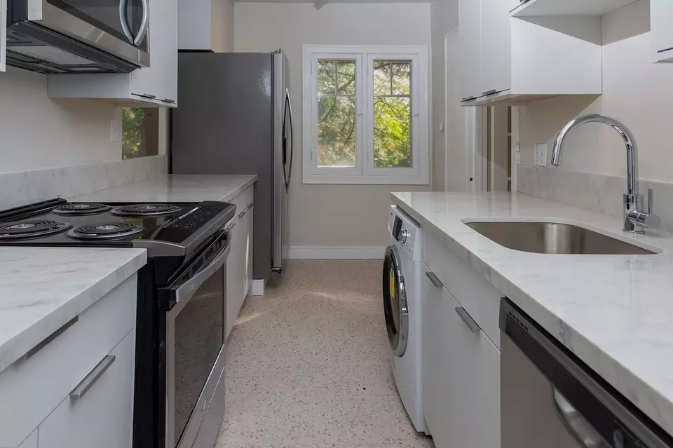  35 F St, Salt Lake City, UT 84103 photo 3