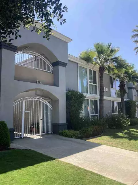 380 S Mentor Ave, Pasadena, CA 91106