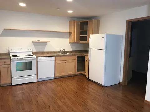 1875 W Pine St, Baraboo, WI 53913