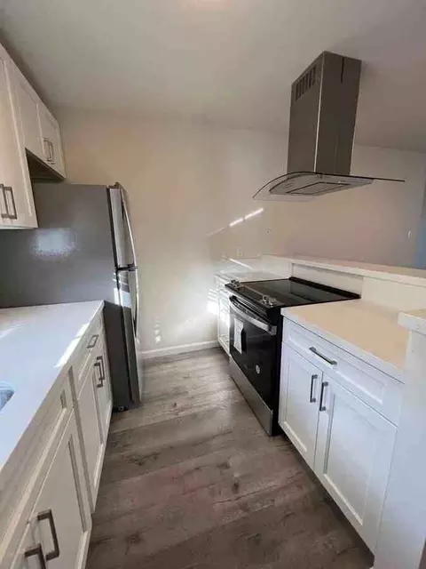 6615 Schmidt Ln, El Cerrito, CA 94530