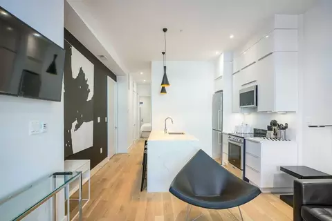 1425 P St NW, Washington, DC 20005 photo 2