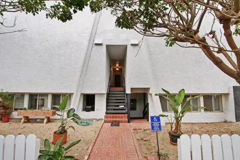 33 Eastwind St, Marina Del Rey, CA 90292