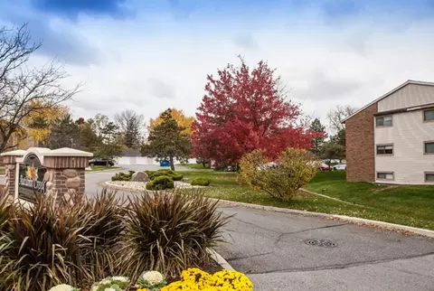 2034 Ardmore Ave, Fort Wayne, IN 46802