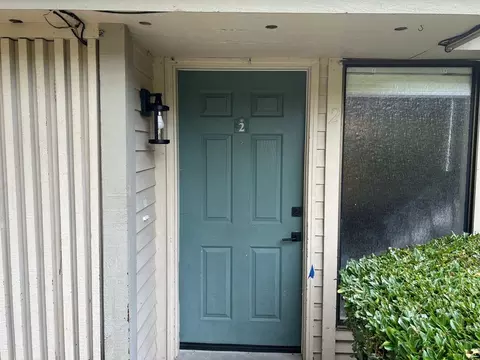 14309 NE 7th Pl, Bellevue, WA 98007