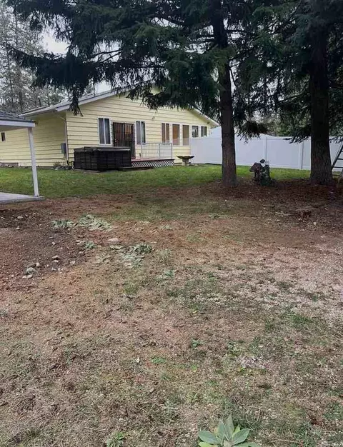 17704 N Hilltop Rd, Colbert, WA 99005