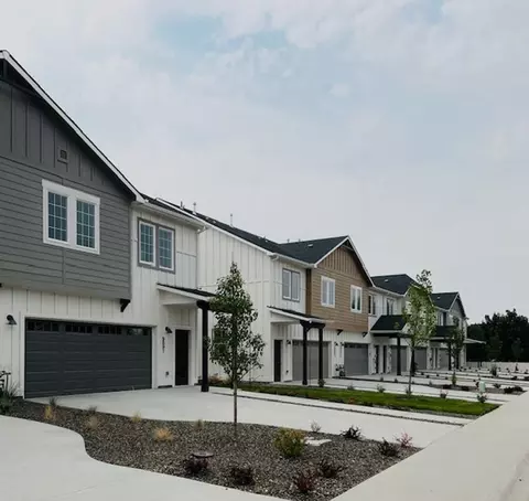 1461 S Goldking Way, Boise, ID 83709