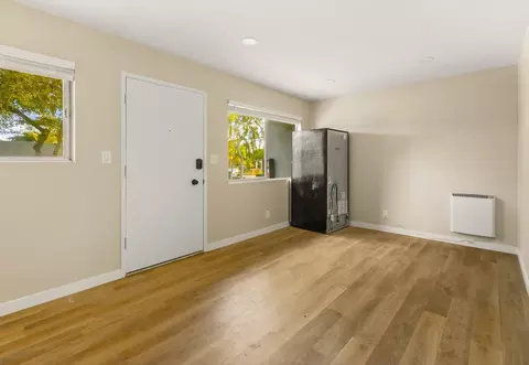 130 W Padre St, Santa Barbara, CA 93105