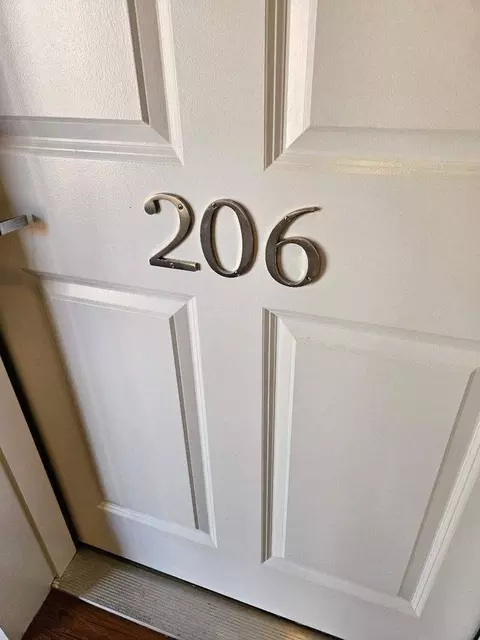 1142 W Grace St, Richmond, VA 23220